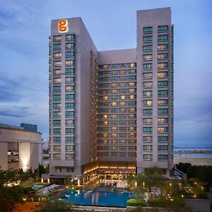 G Gurney 5* George Town